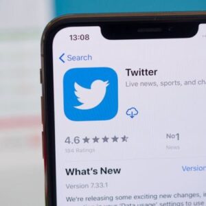 Twitter suspends verification system develops new one